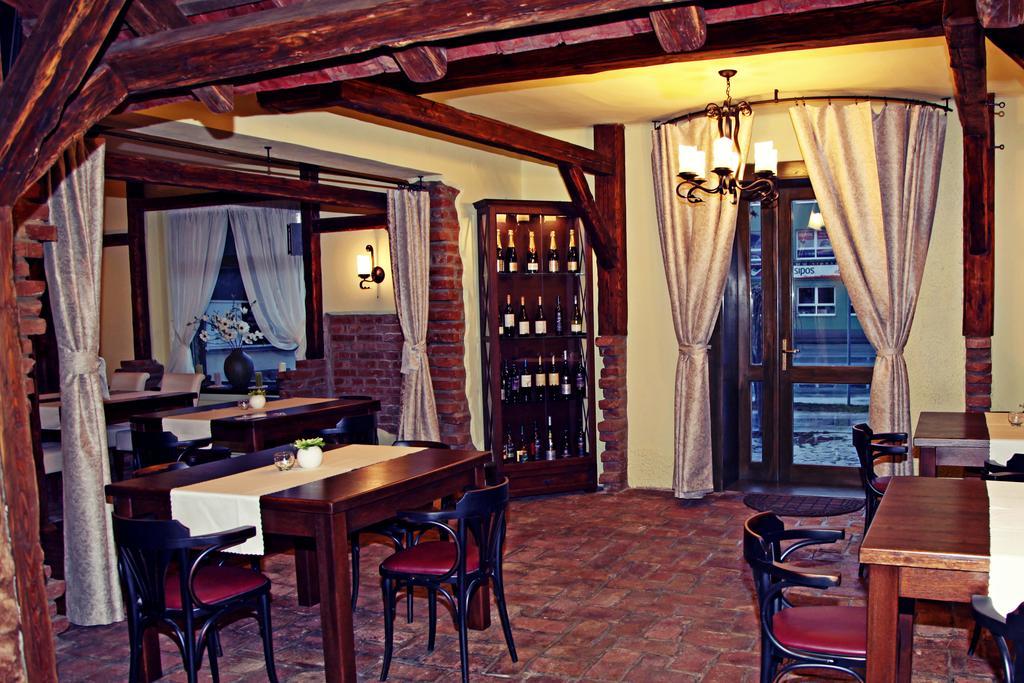 Barock Restaurant & Pension Topoľčany Εξωτερικό φωτογραφία