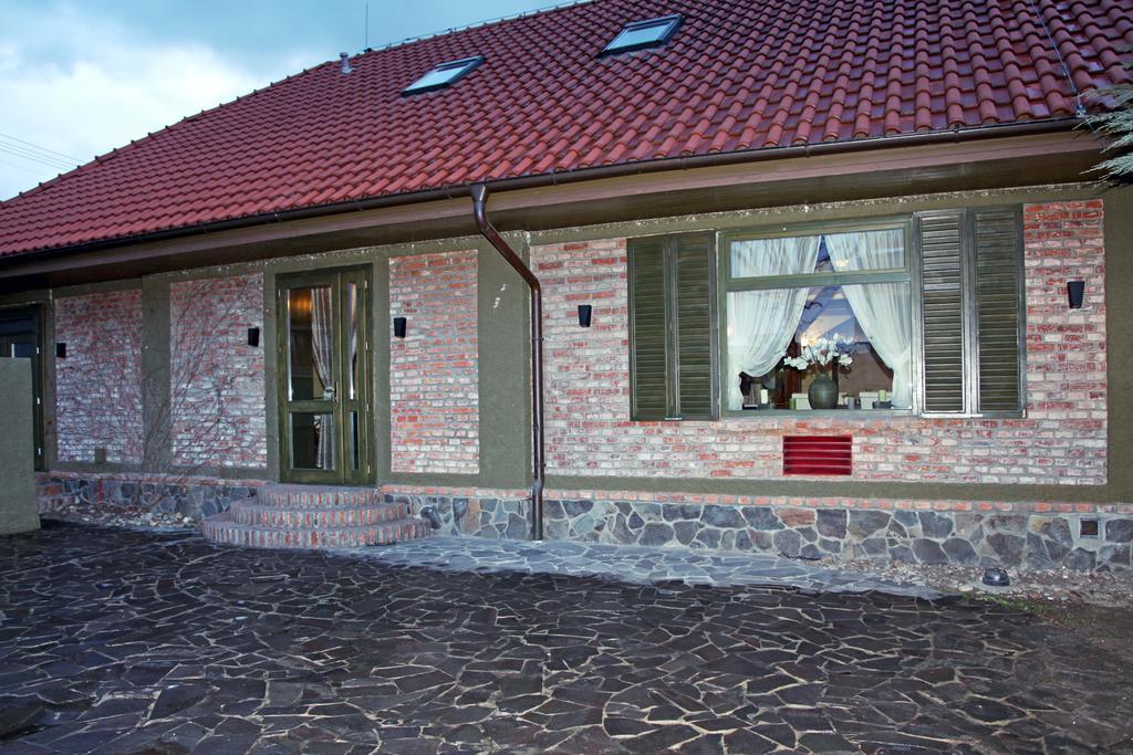 Barock Restaurant & Pension Topoľčany Δωμάτιο φωτογραφία