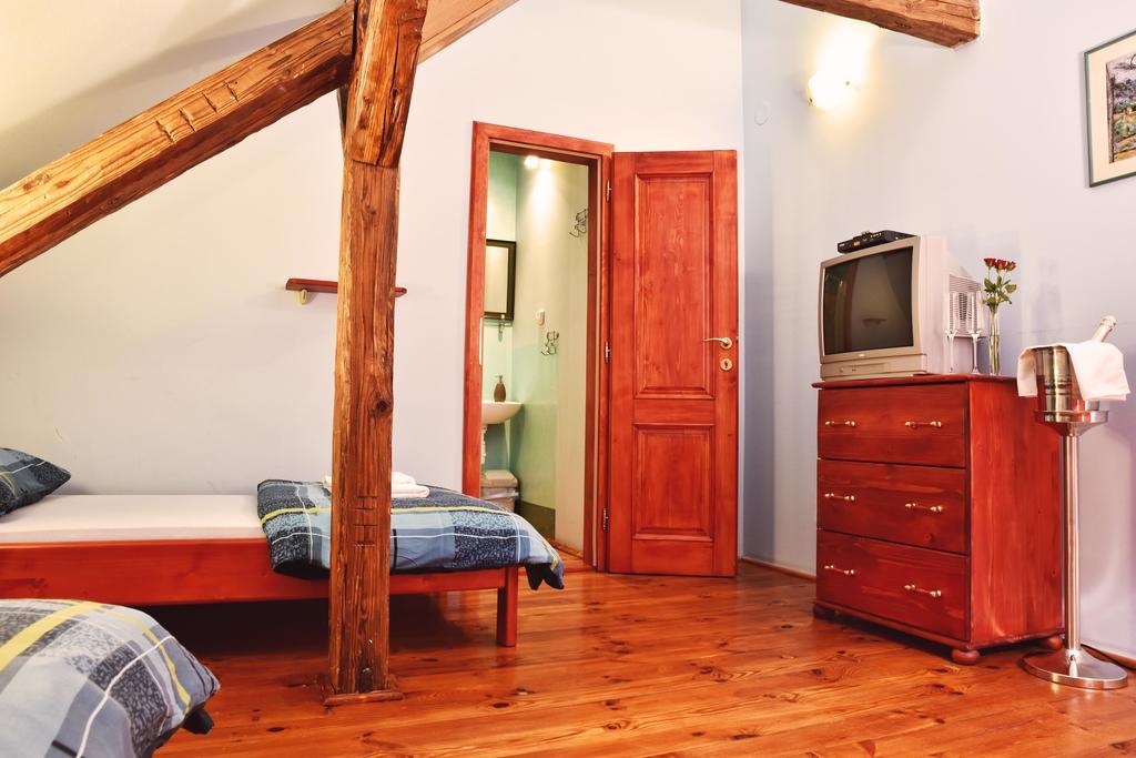 Barock Restaurant & Pension Topoľčany Εξωτερικό φωτογραφία